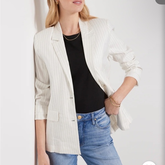 Evereve Taylor Pinstripe Blazer - Picture 2 of 11